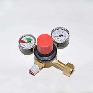 International CO2 Regulator (BS341#8 Threading)
